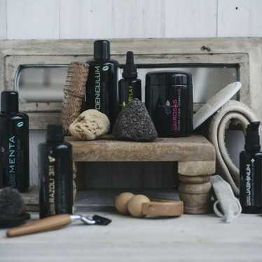 Dana Van Oeteren about Using Shaving Oil